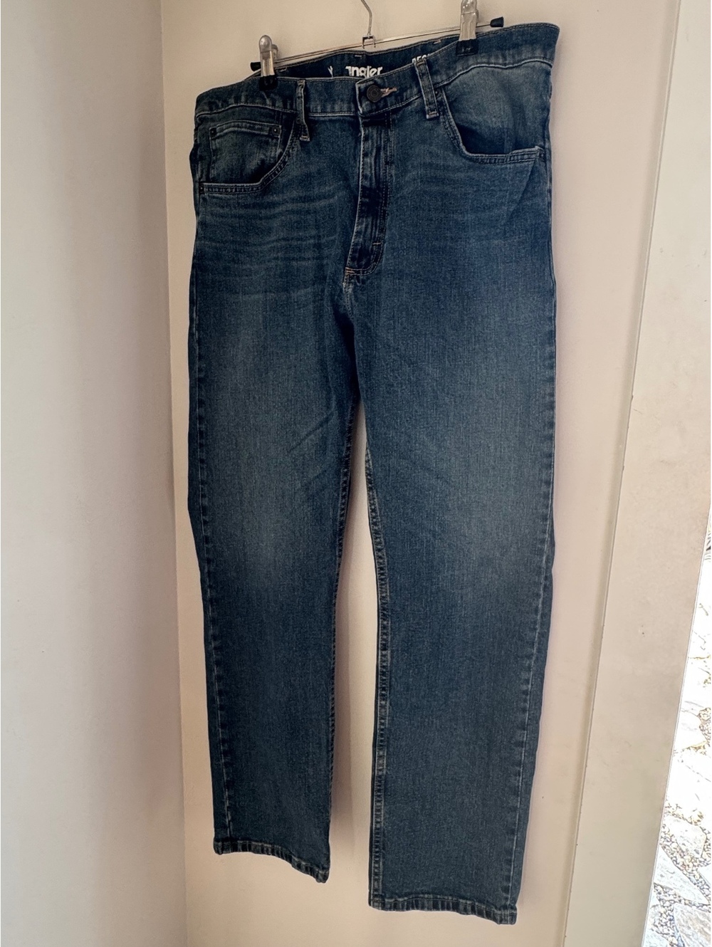 Wrangler Men’s Jeans 34x32 Regular Fit Straight Leg Medium Wash Stretch Denim